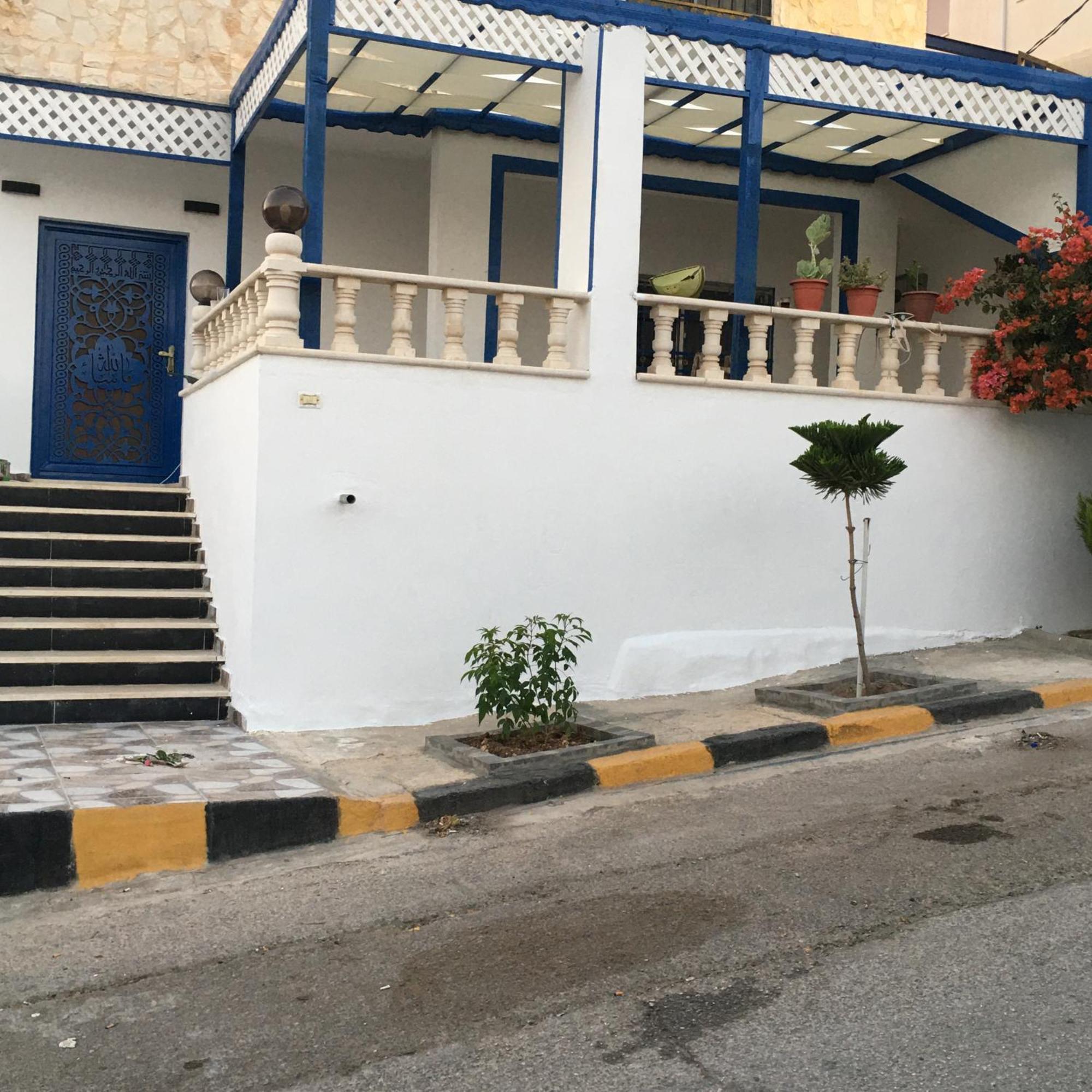 Bit Alaumri Apartment Umm Qays Exterior photo